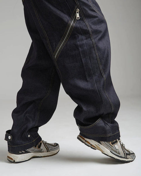 Baggy Cargo Jeans Styling Tips: How to Nail Modern Streetwear Looks