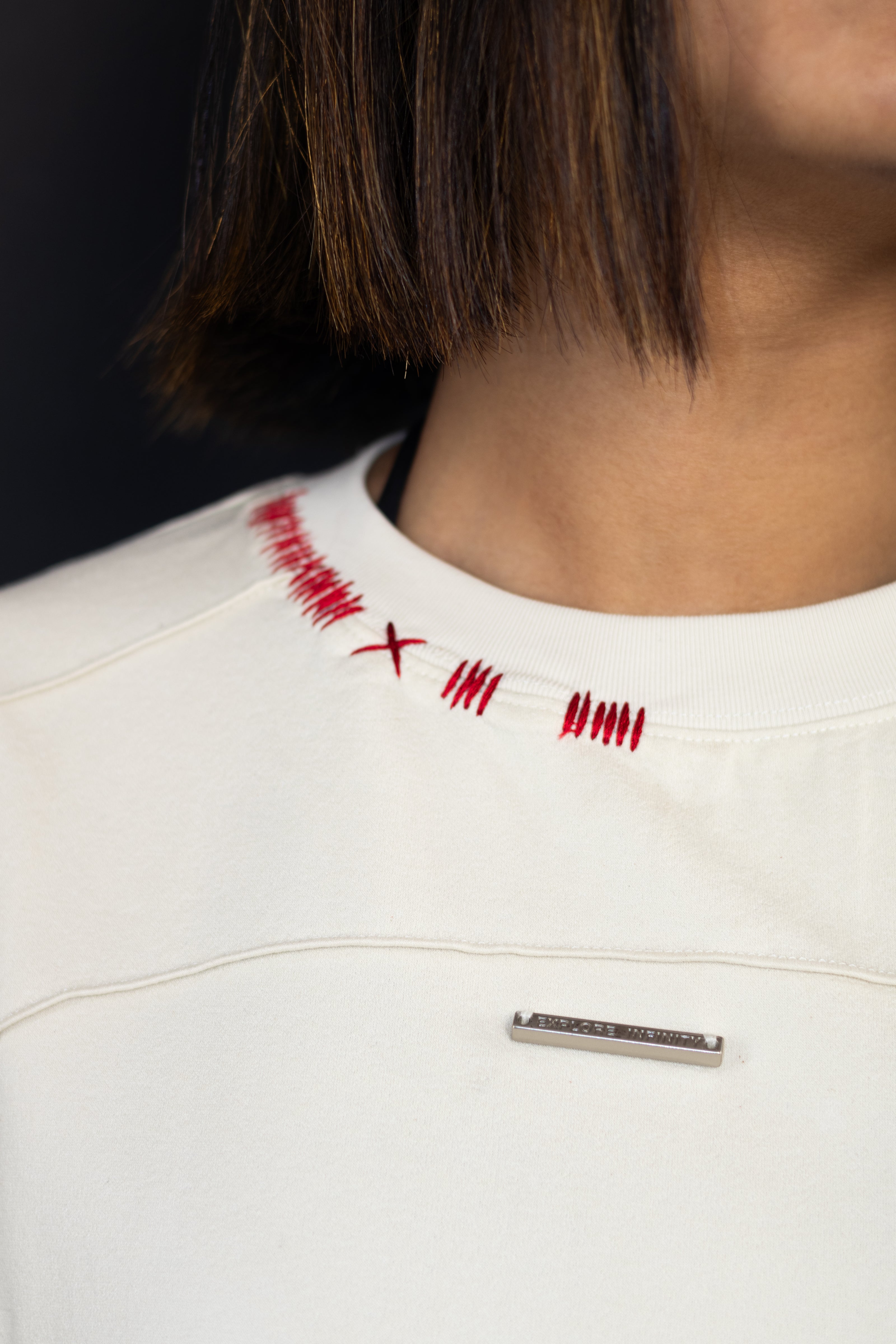 THE STITCH TEE — NUI CREAM