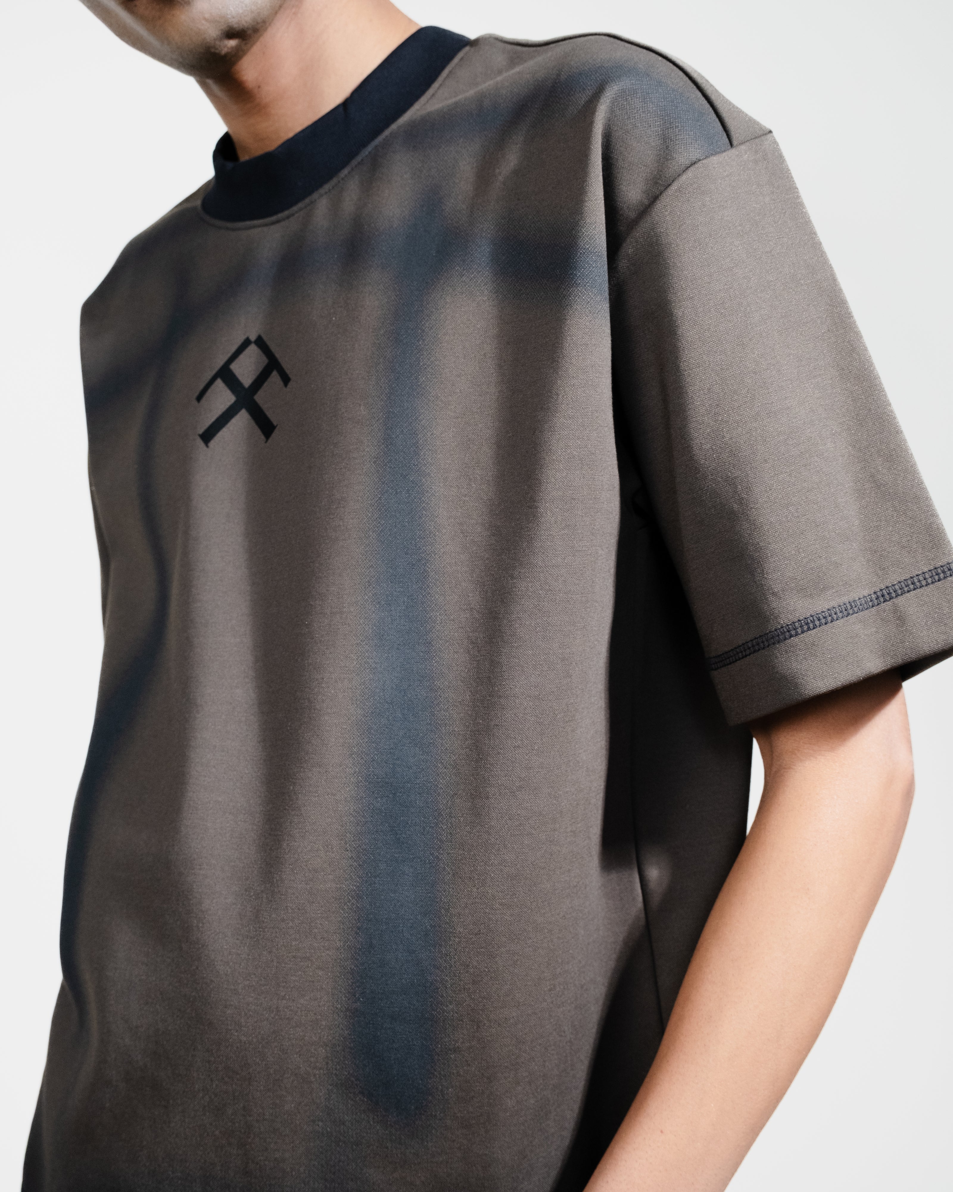 TORI GATE TEE