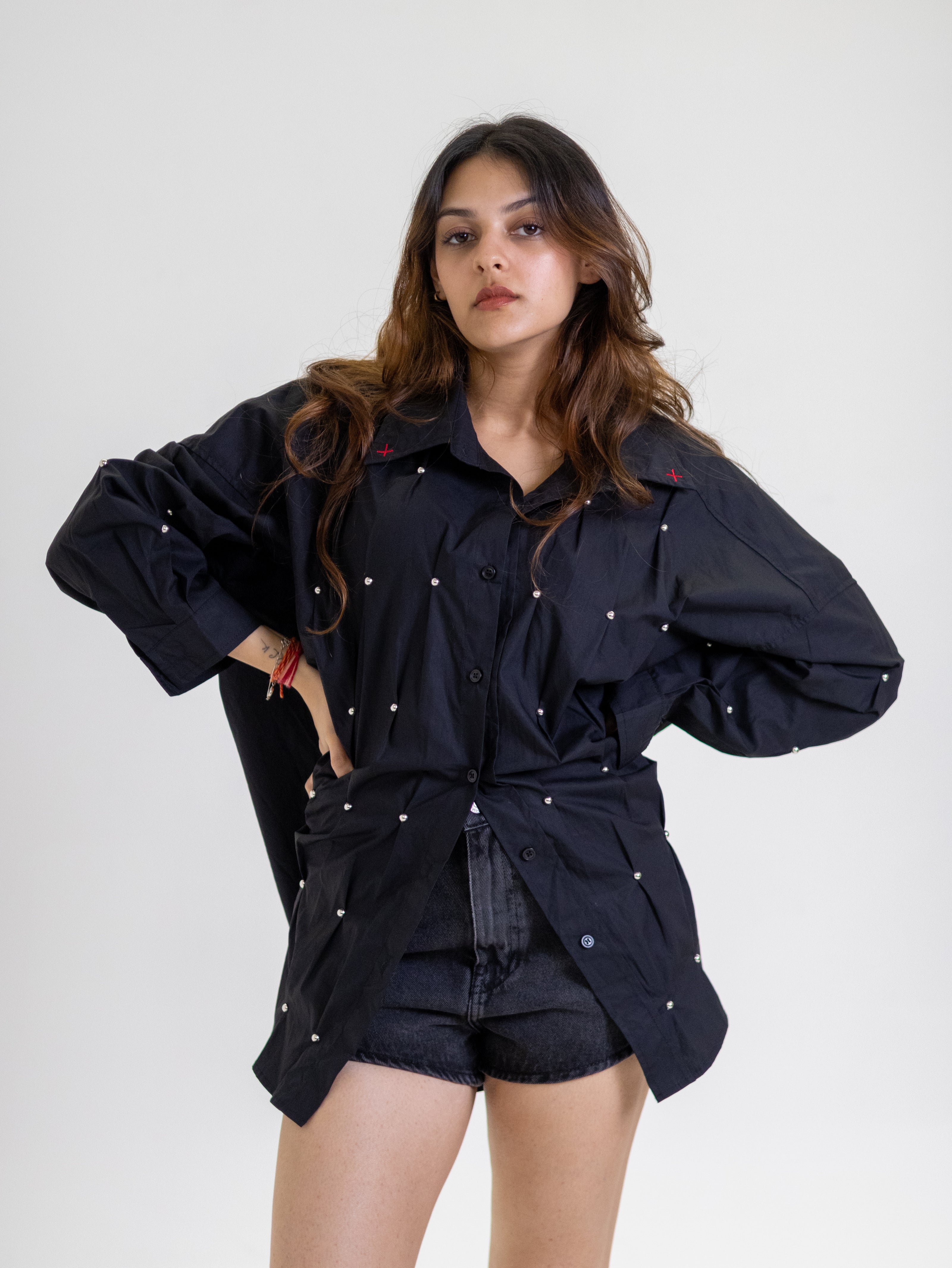 THE BEAD SHIRT - TAMA BLACK